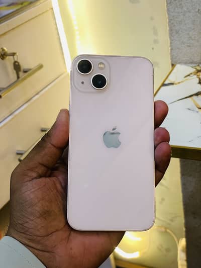 Apple iPhone 13