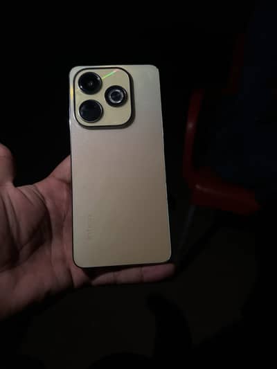Infinix Hot 40i 8+8 128 GB with box