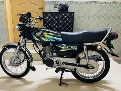 CG 125 2026 Brand new condition only 3800km driven 1st owner home use