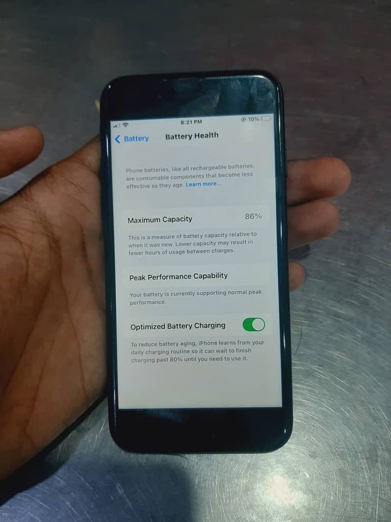 Apple iPhone 8 6