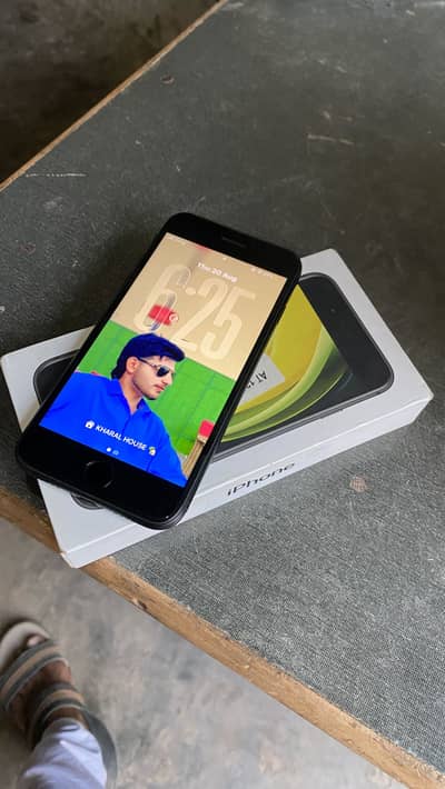 Apple iPhone SE water pak