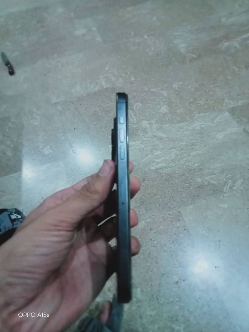 Apple iPhone 15 Pro Max 5
