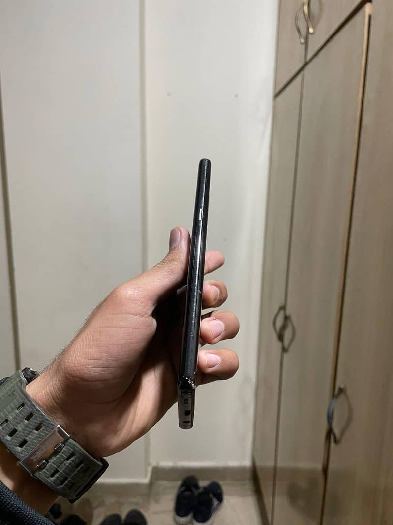 Samsung Mobile Note 8 3