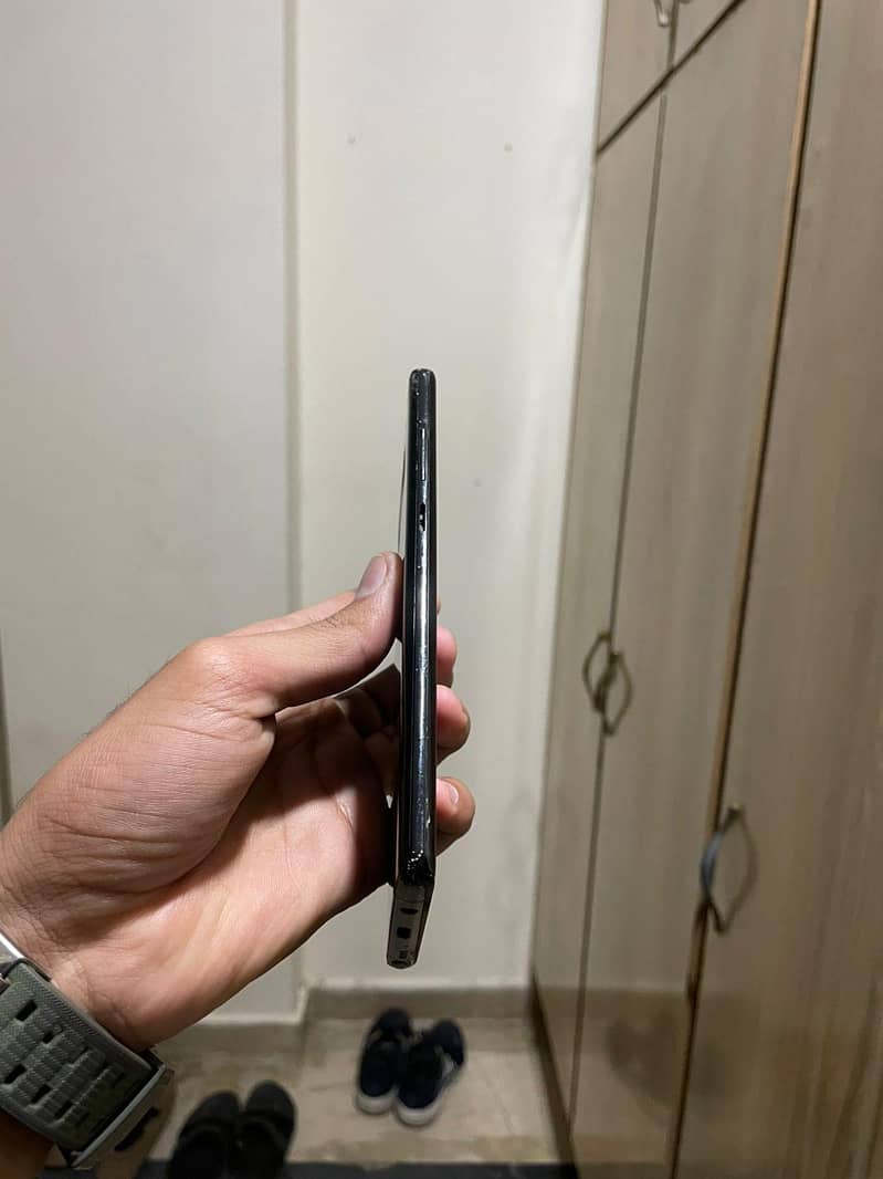 Samsung Mobile Note 8 4