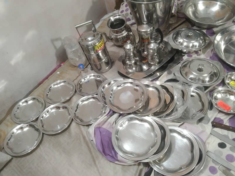 crockery 0