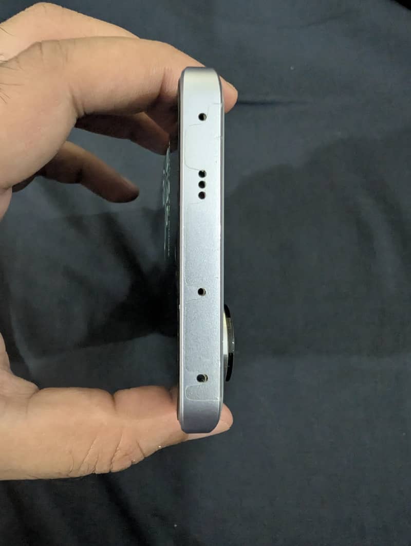 Xiaomi Redmi Note 13 Pro Plus 4