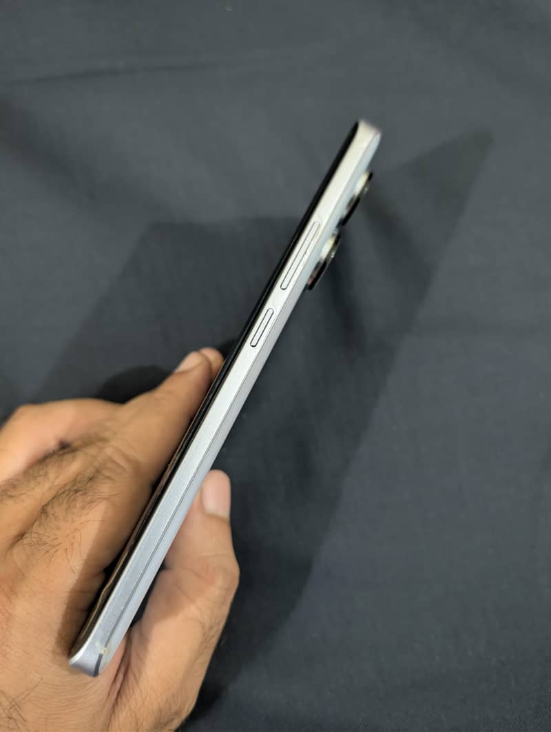 Xiaomi Redmi Note 13 Pro Plus 7