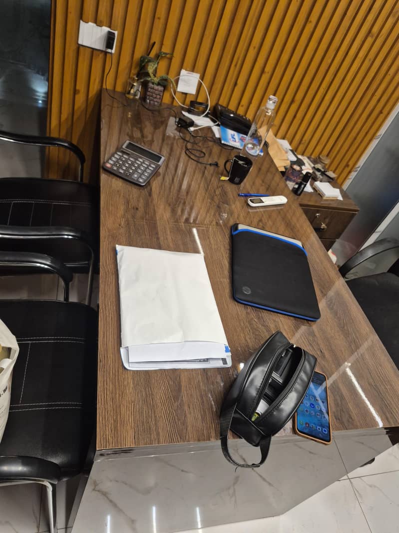 Executive Table with 2 Visitor Chairs + 2 Sofas 0