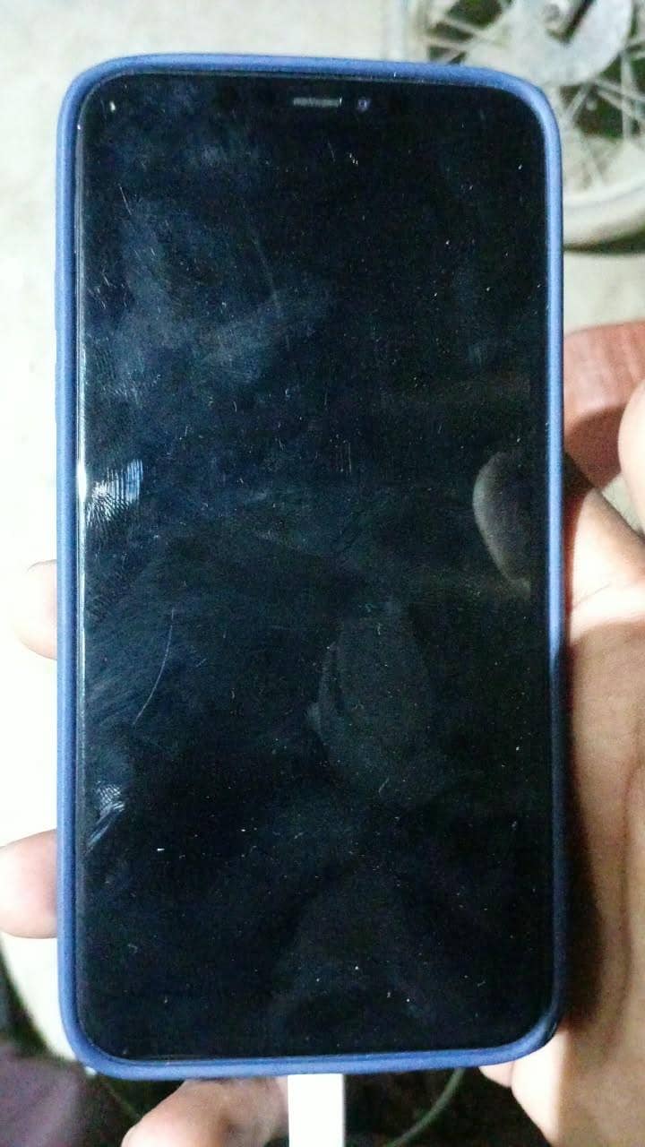 Apple iPhone 11 Pro Max 4