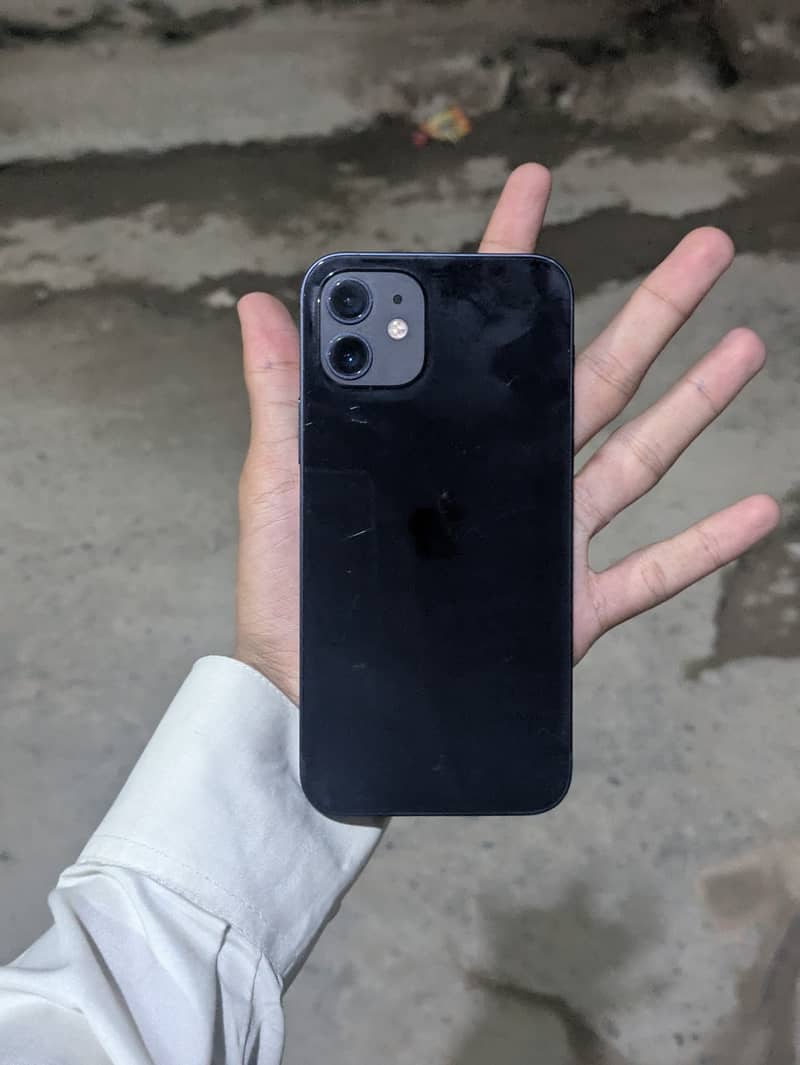 Apple iPhone 12 2