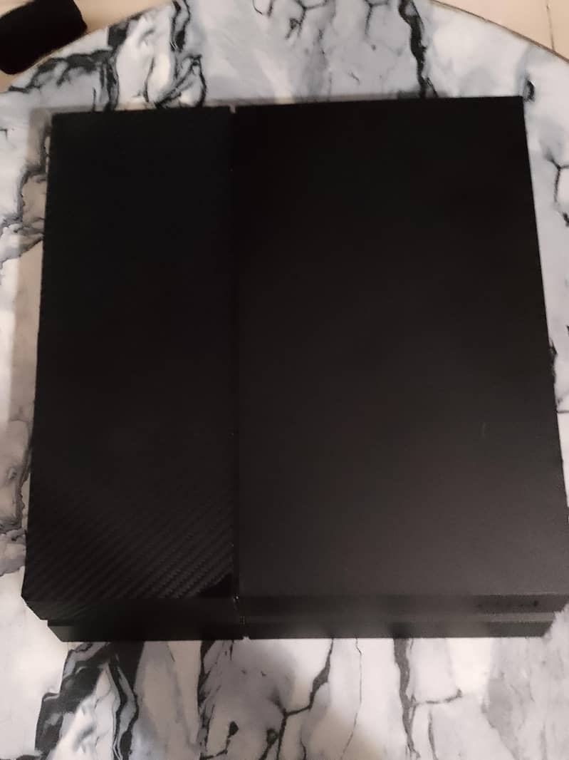ps4 fat with 2 controllers 4