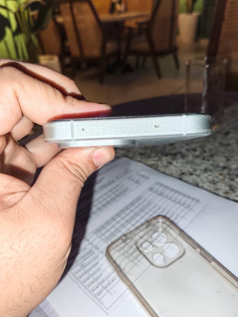 One Plus  13T 1