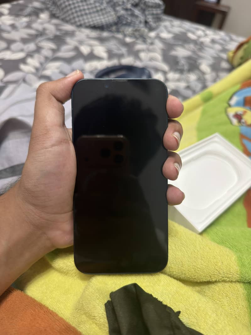 Apple iPhone 14 4