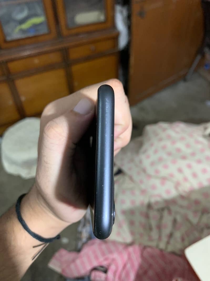 Apple iPhone 11 2