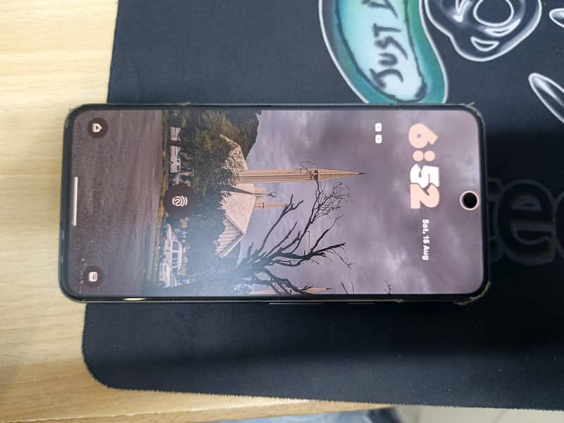 Google Pixel 8 3