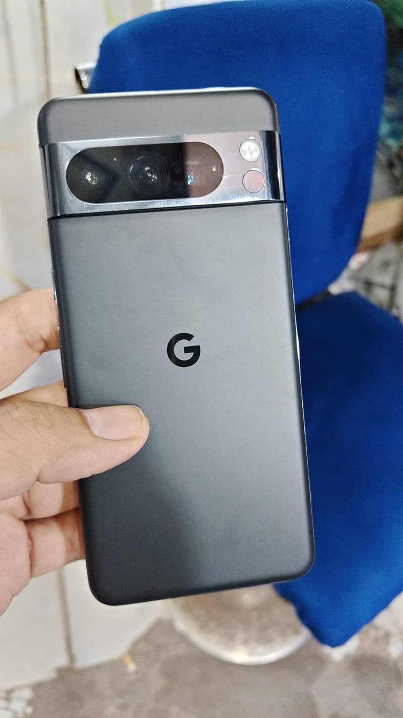 Google pixel 8 pro 1