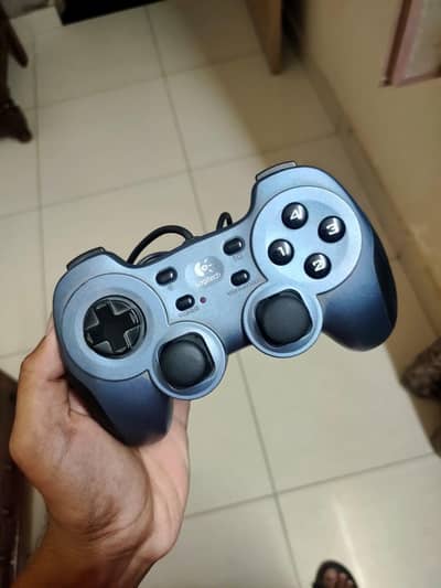 Rumble pad 2 controller