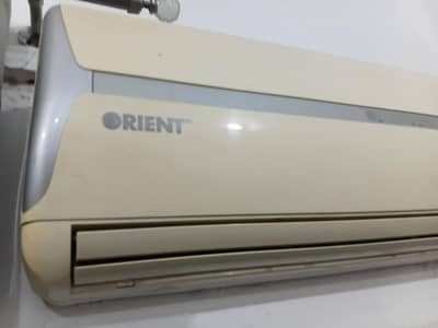 split type orient Ac