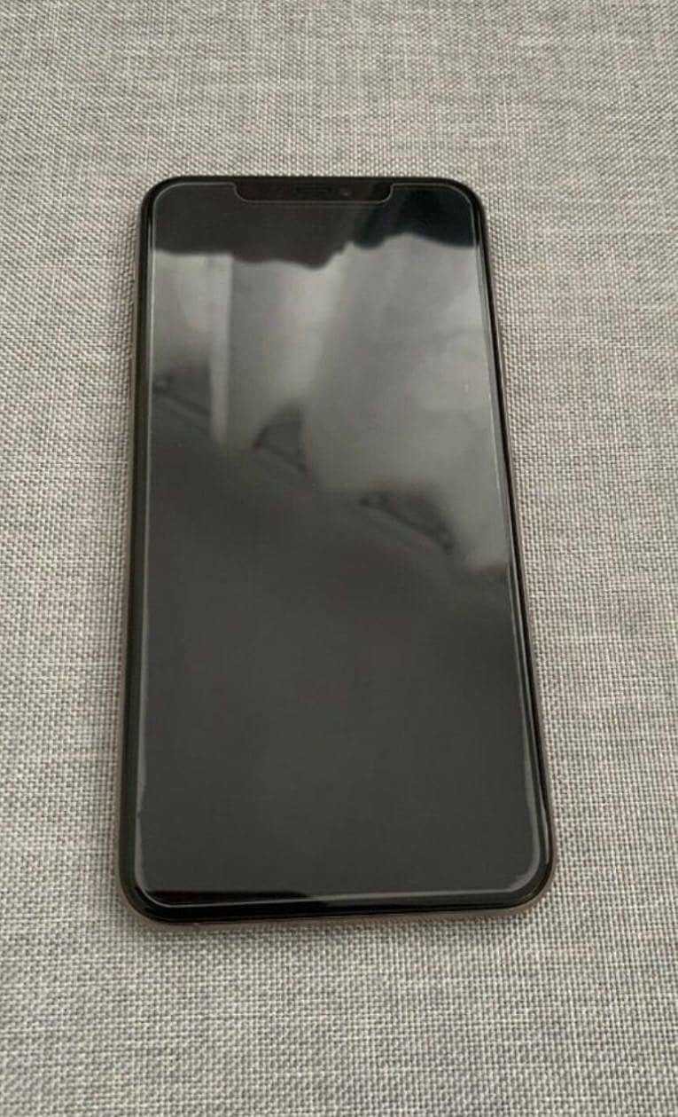Apple iPhone 11 Pro 1