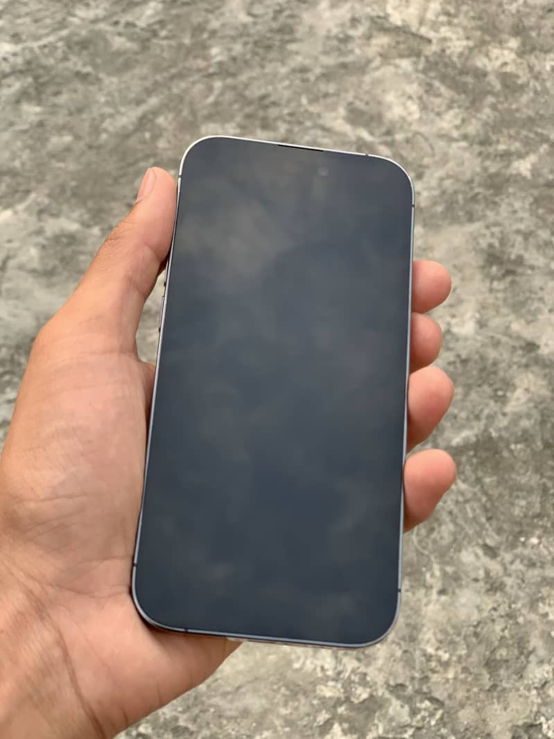 Apple iPhone 14 Pro 2