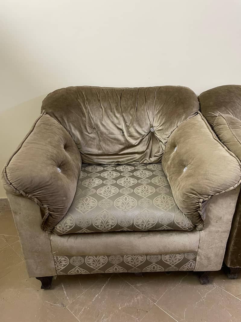 4 seater 0