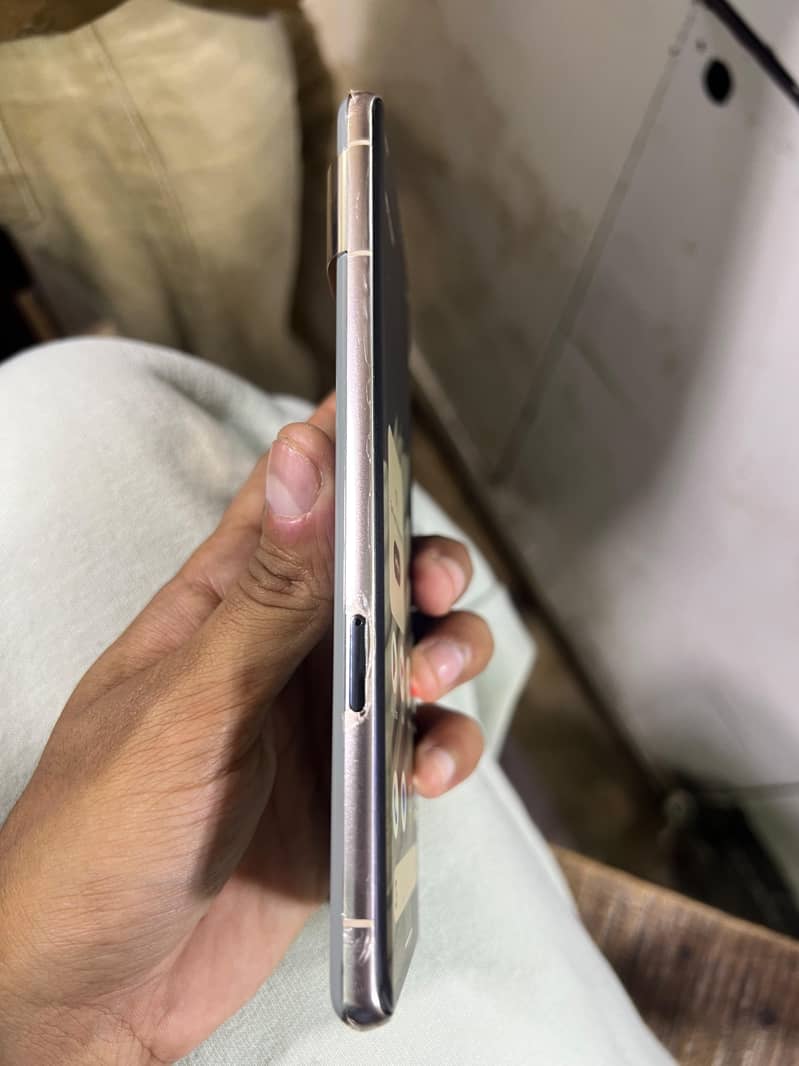 Google Pixel 7 Pro 4