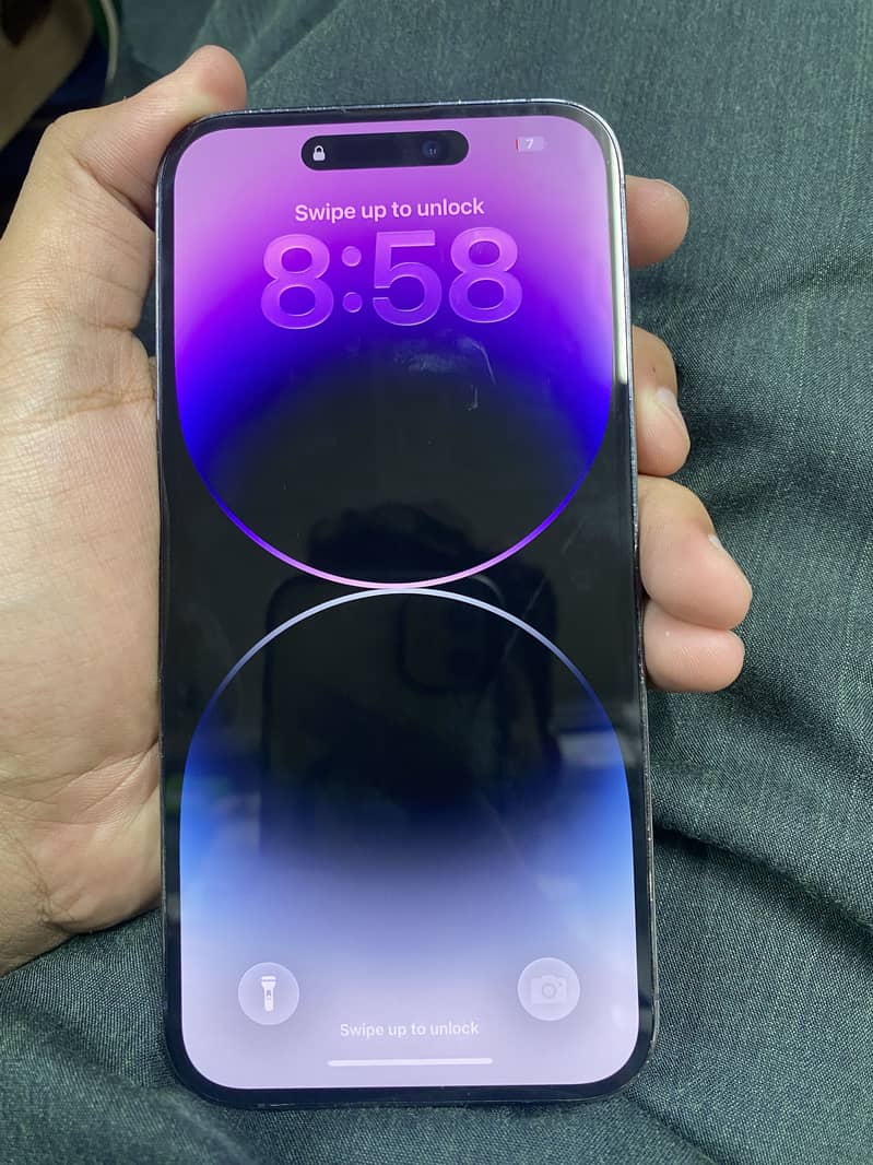 Apple iPhone 14 Pro Max 1