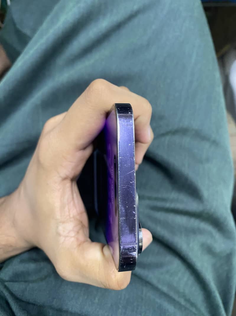 Apple iPhone 14 Pro Max 3