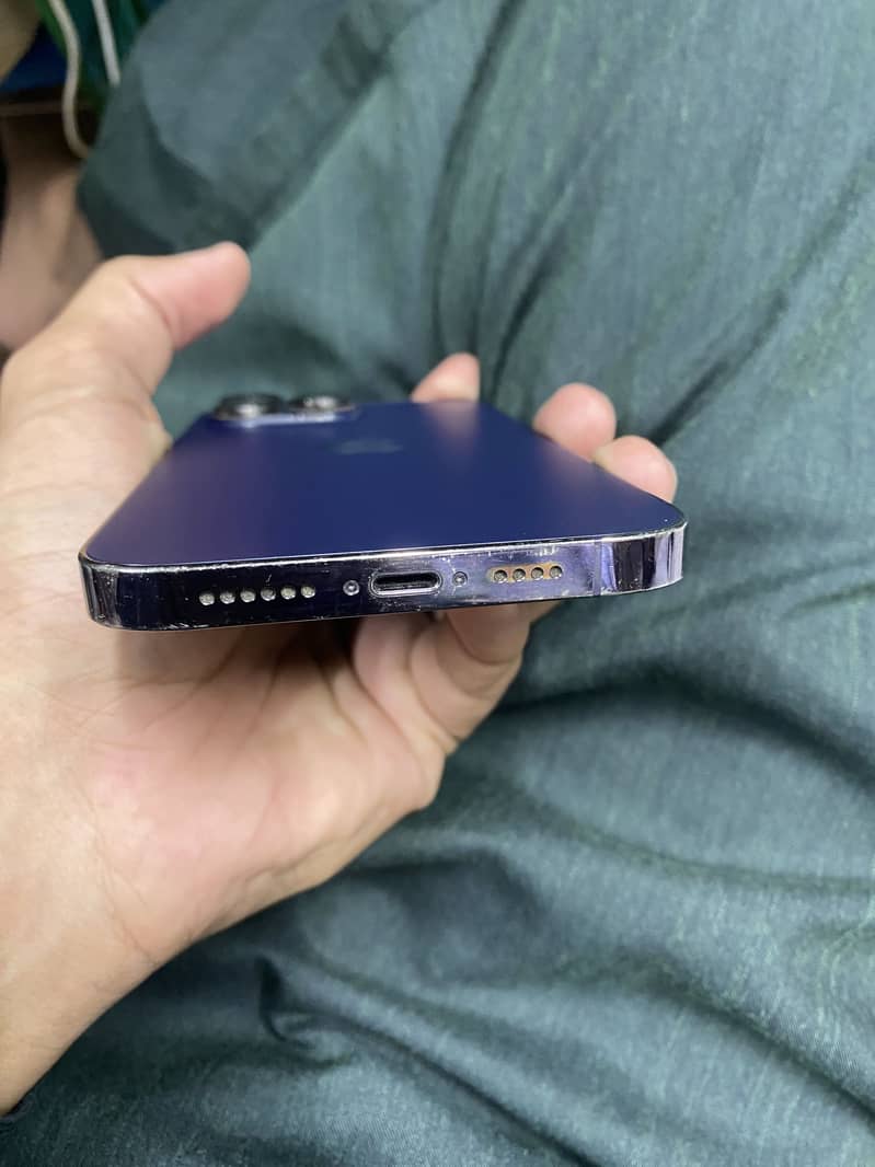 Apple iPhone 14 Pro Max 4