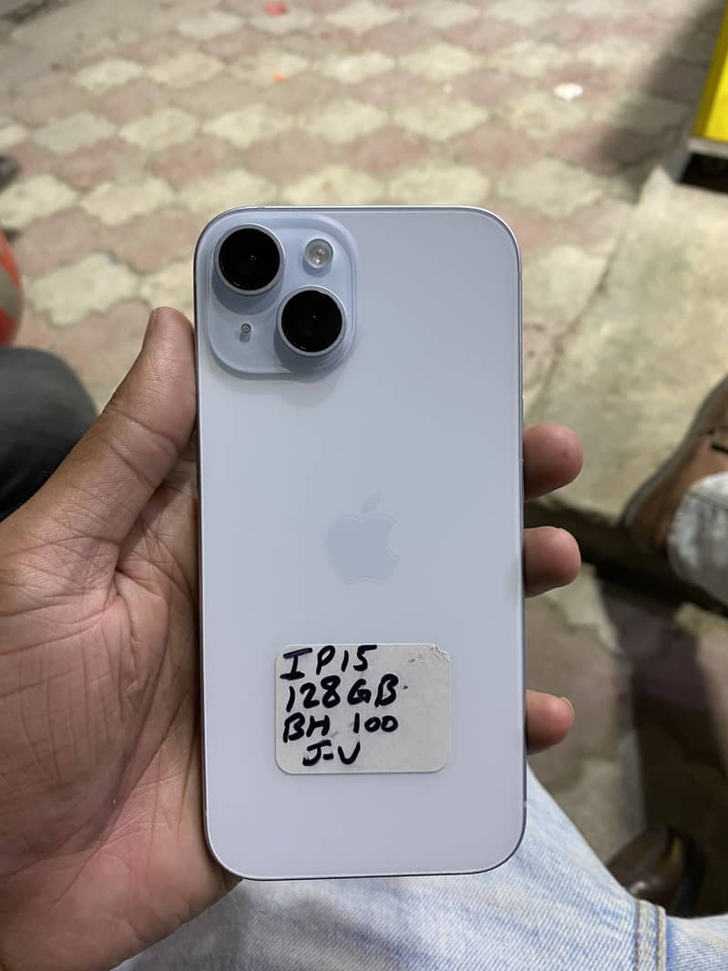 Apple iPhone 15 6