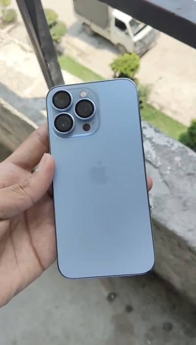 Apple iPhone 13 Pro