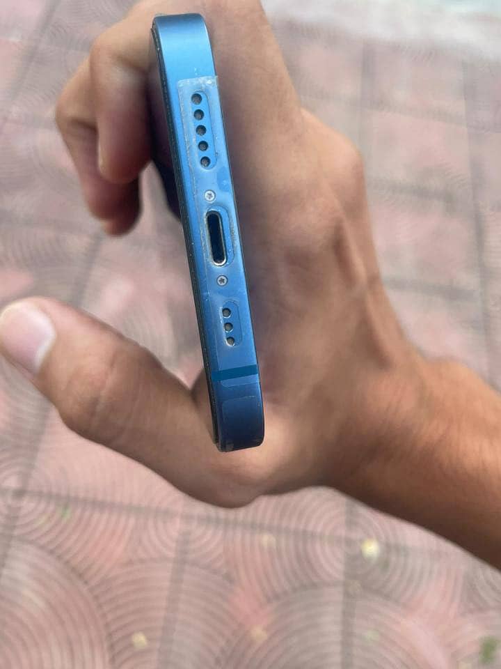 iPhone 13 2