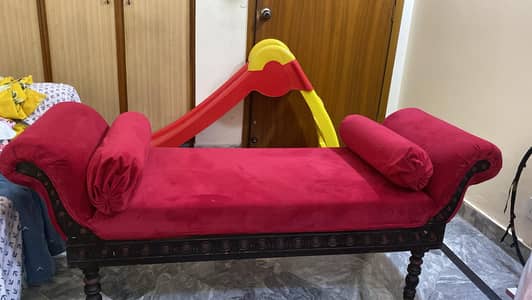 Dewan sofa for sale