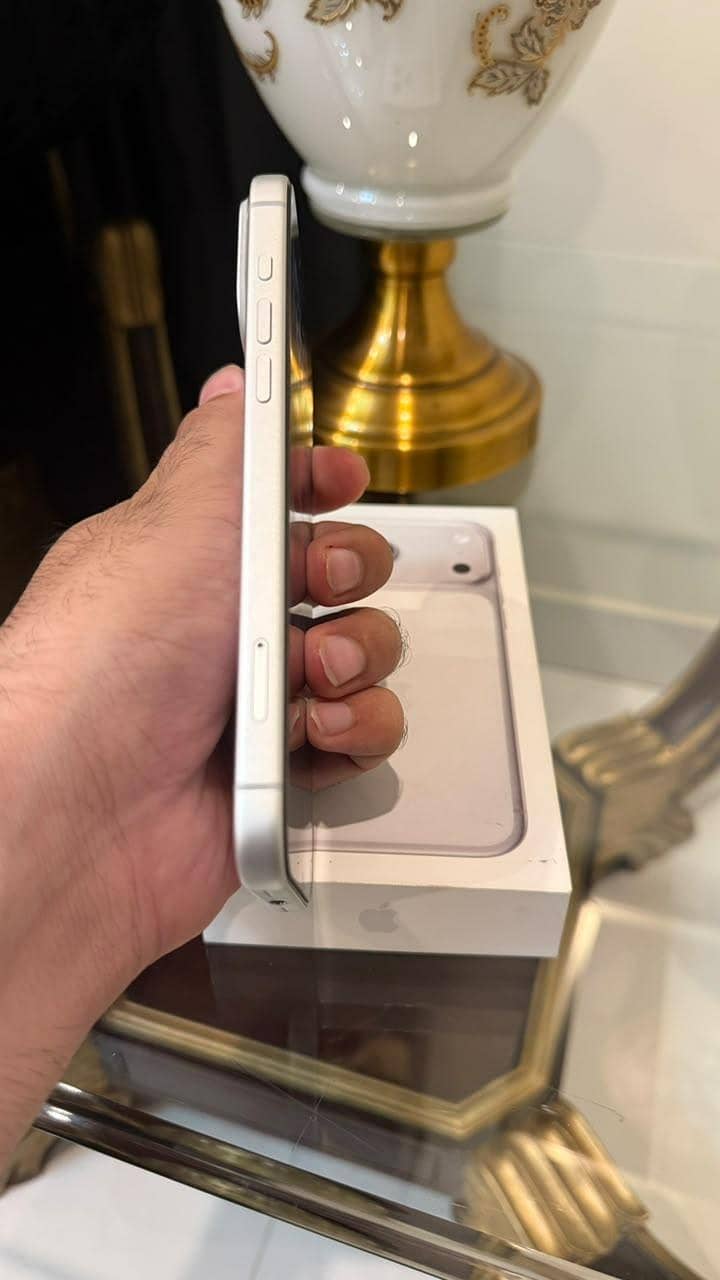 iphone 17 pro max 3