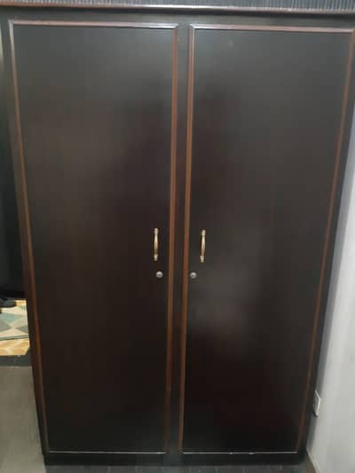 2 door wardrobe