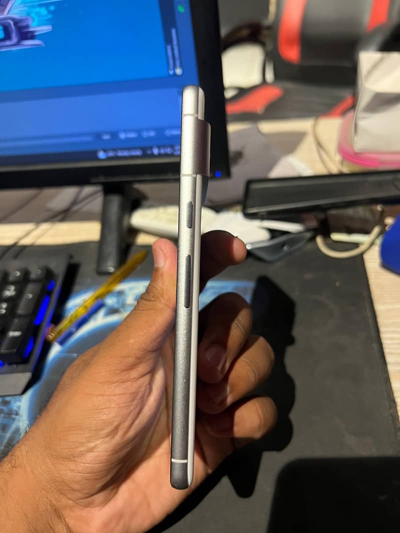 Google Pixel 7 5
