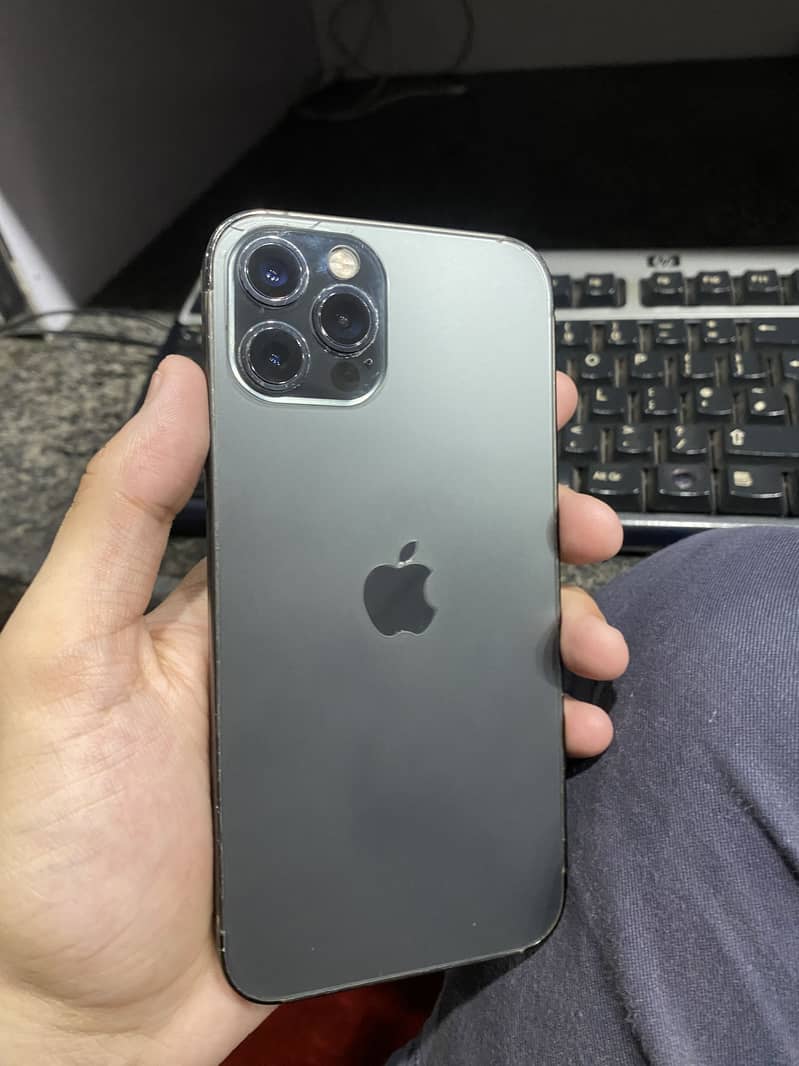Apple iPhone 12 Pro 0