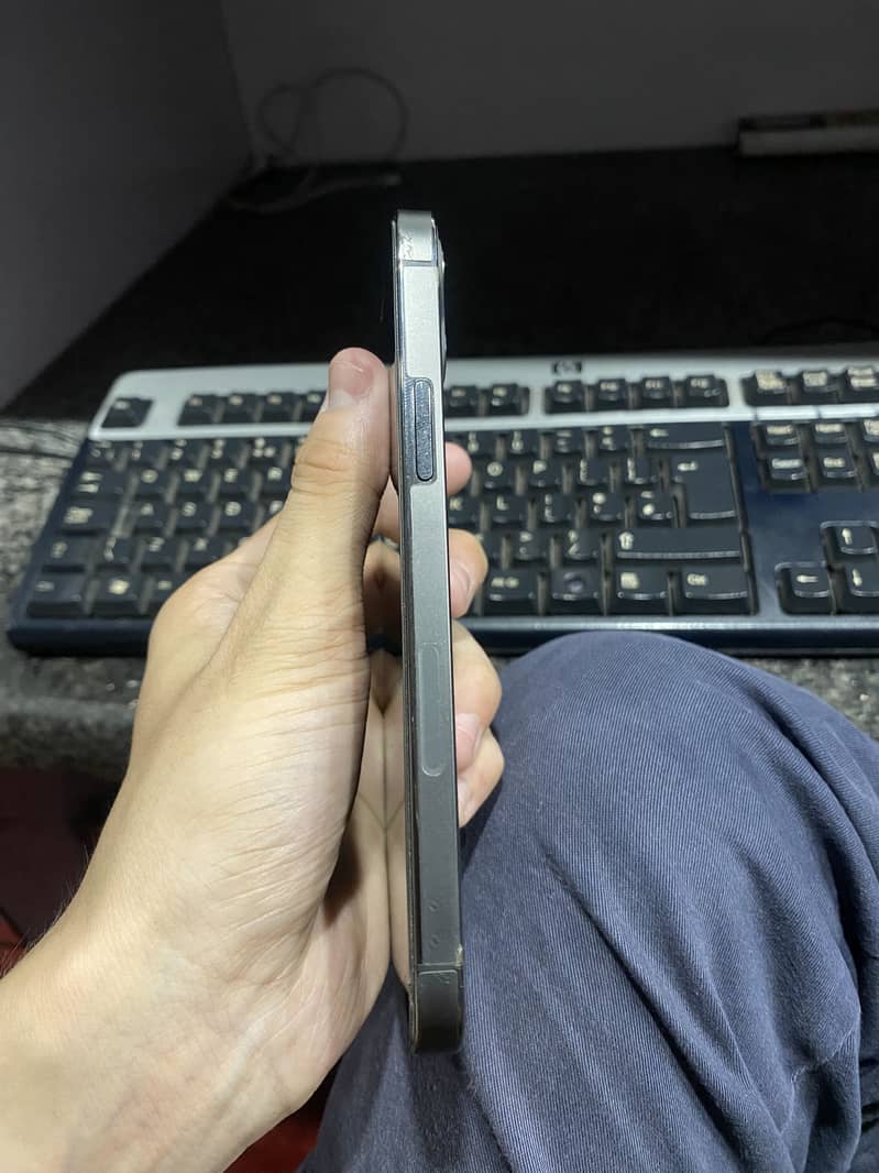 Apple iPhone 12 Pro 4