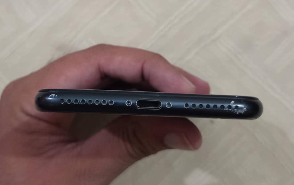 Apple iPhone 7 Plus 12