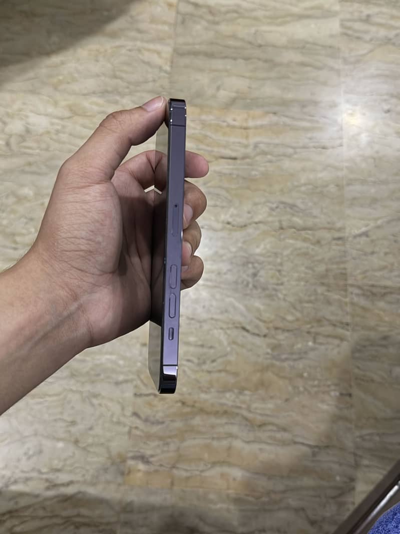 Apple iPhone 14 Pro 2