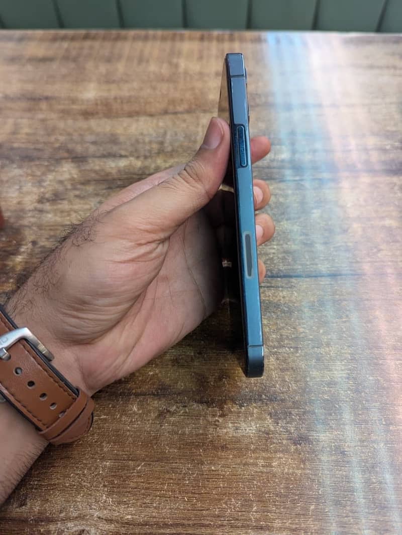 Apple iPhone 12 Pro 1