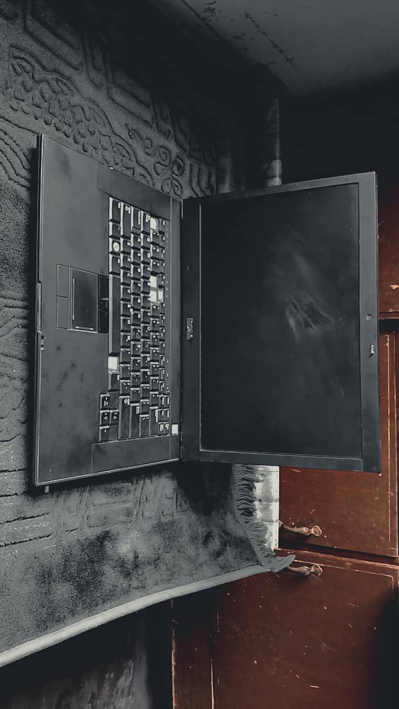 laptop 0