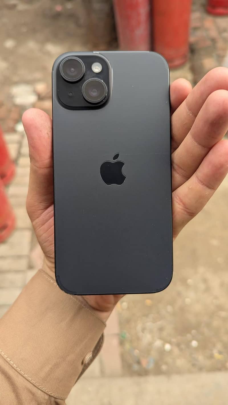 Apple iPhone 15 1