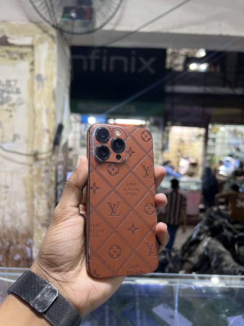 Apple iPhone 13 pro 0