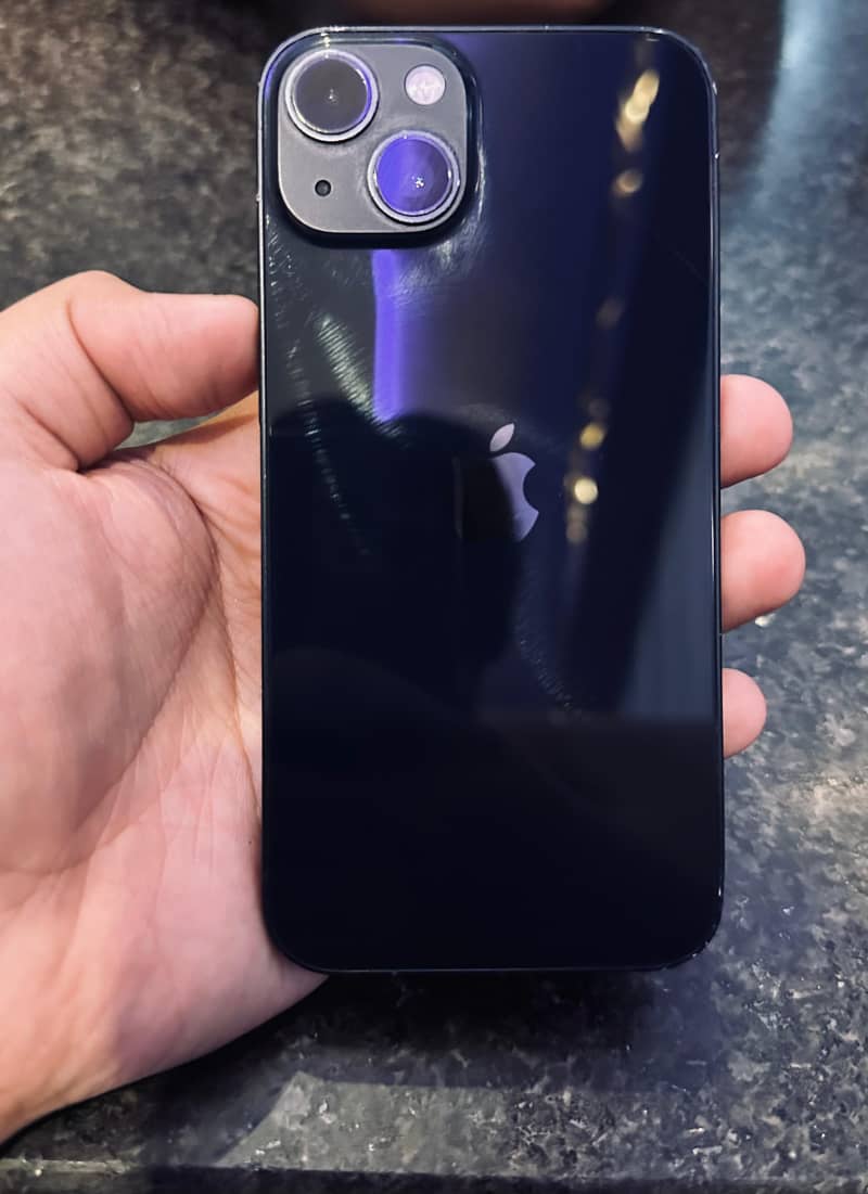 Apple iPhone 13 1