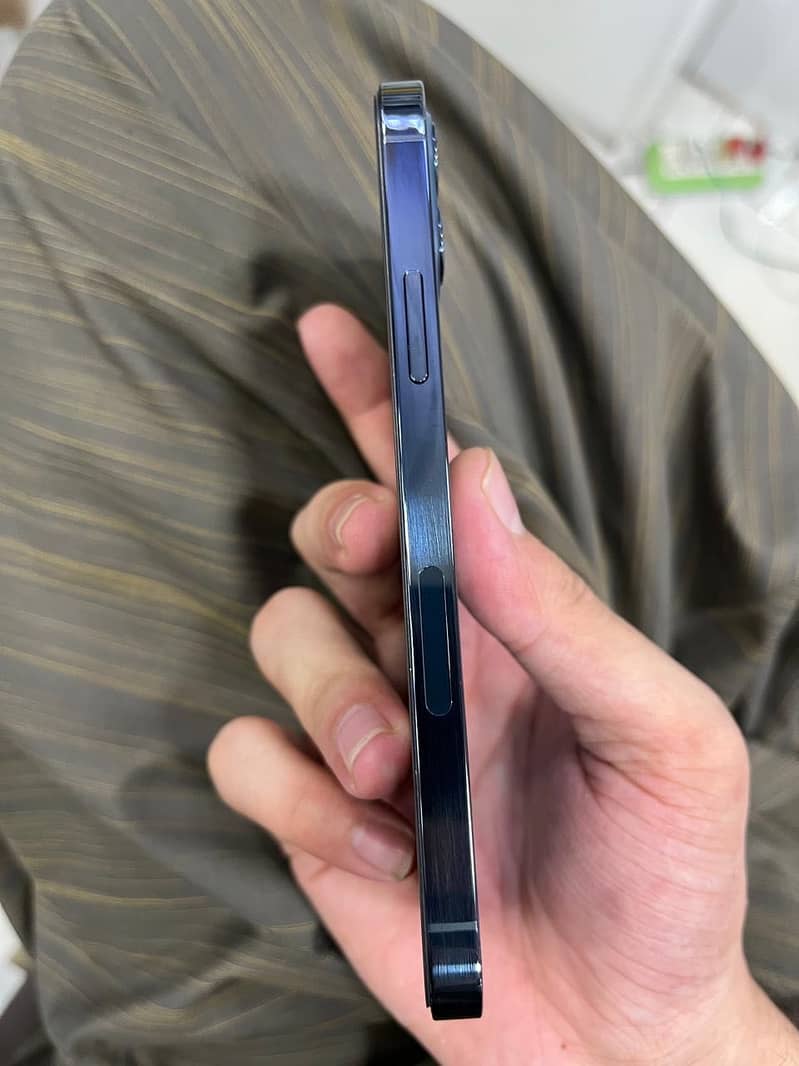 Apple iPhone 12 Pro 3