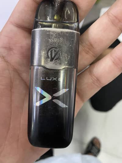 Vaporesso LUXE X Pod System Kit 40W (1500mAh)