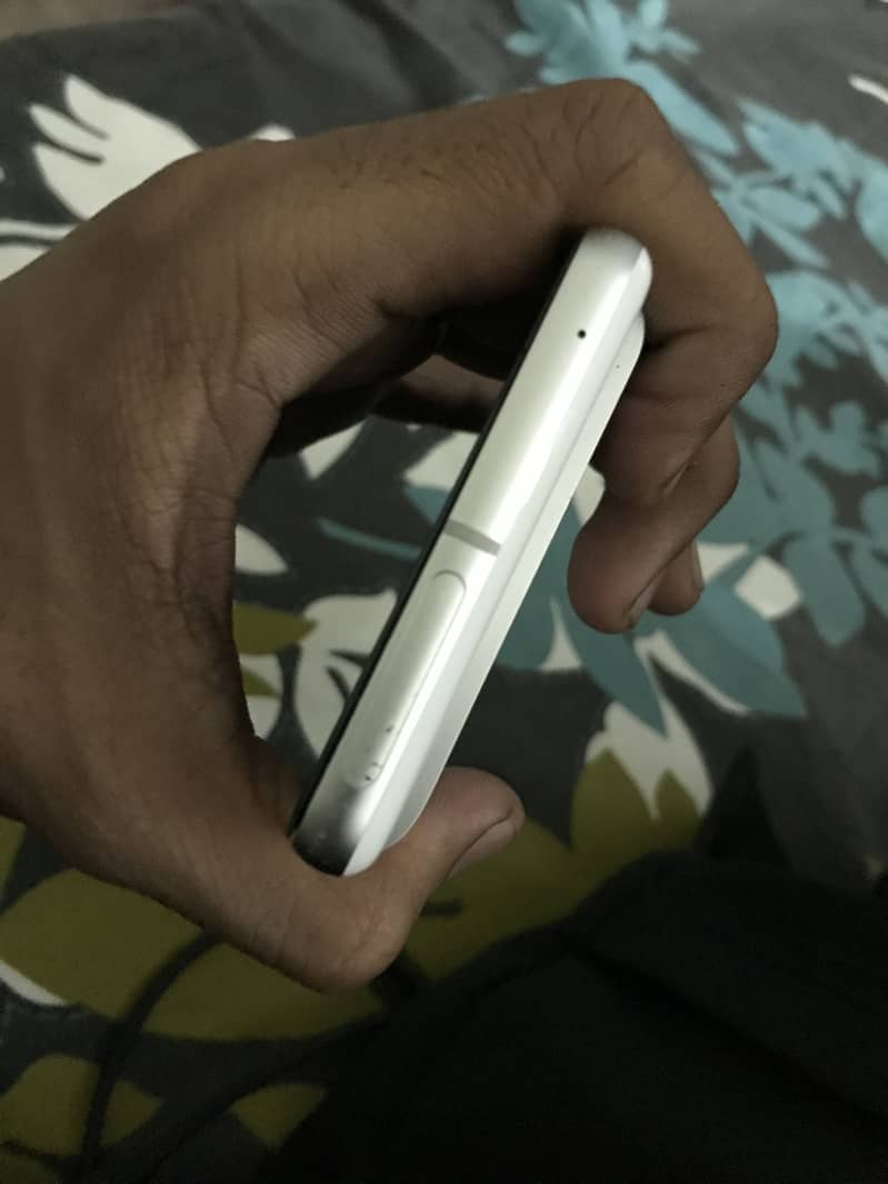 Google pixel 7 4
