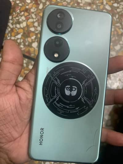 URGENT SELLING . Honor x7b 8gb Ram 256 Storage 40K