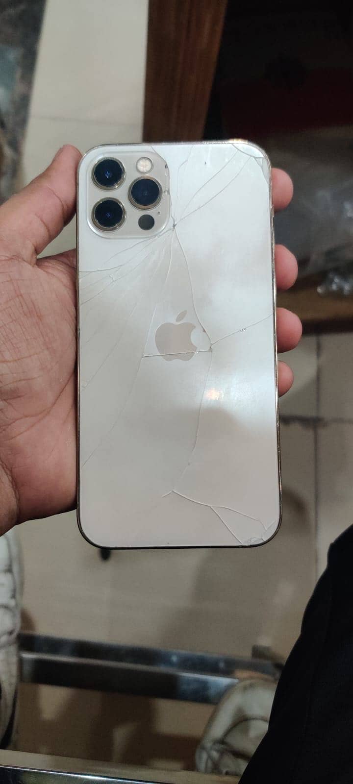 Apple iPhone 12 Pro 3
